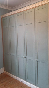 Made to measure wardrobe